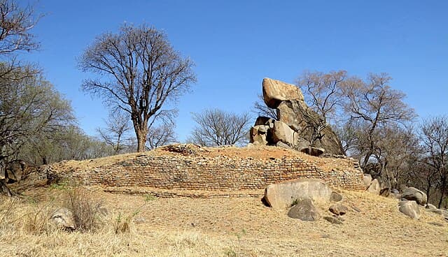 Ancient Ruins Tell the Story of Zimbabwe’s Great Past
