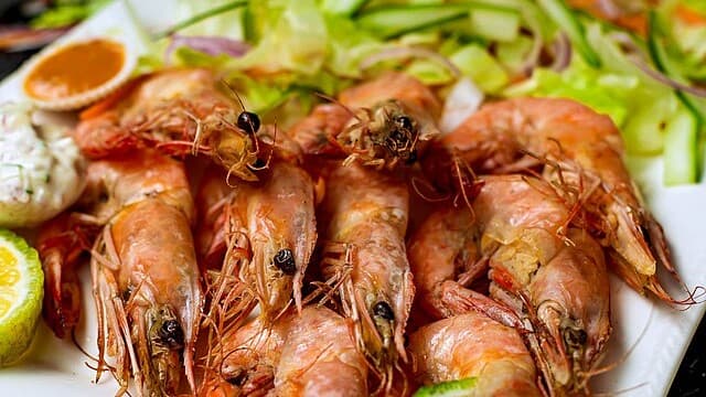 Tanzania’s Coastal Cuisine Blends Fresh Seafood with Bold Spices