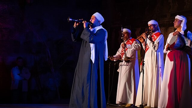 Al_Ghory_Tanoura_performance_01