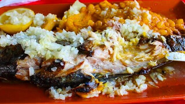 Mufete_-_traditional_food_of_Angola